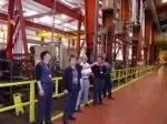 华北油田参观哈里伯顿工厂